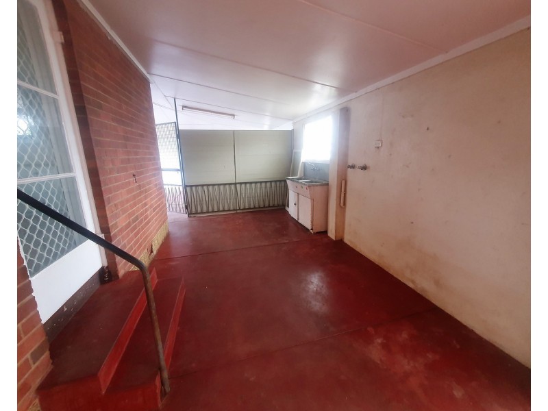 1 Costin Street, Mareeba QLD 4880