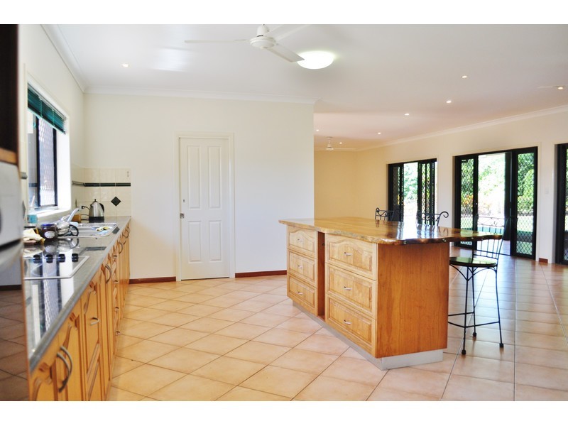 4 Dean Circuit, Mareeba QLD 4880