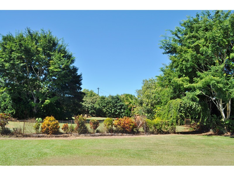 4 Dean Circuit, Mareeba QLD 4880