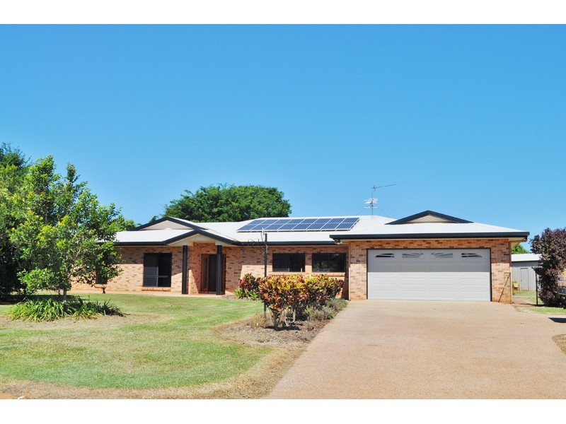 4 Dean Circuit, Mareeba QLD 4880