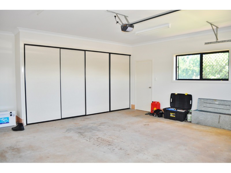 4 Dean Circuit, Mareeba QLD 4880