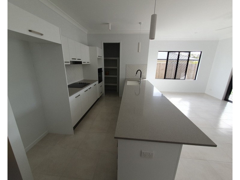 21 Antonio Drive, Mareeba QLD 4880