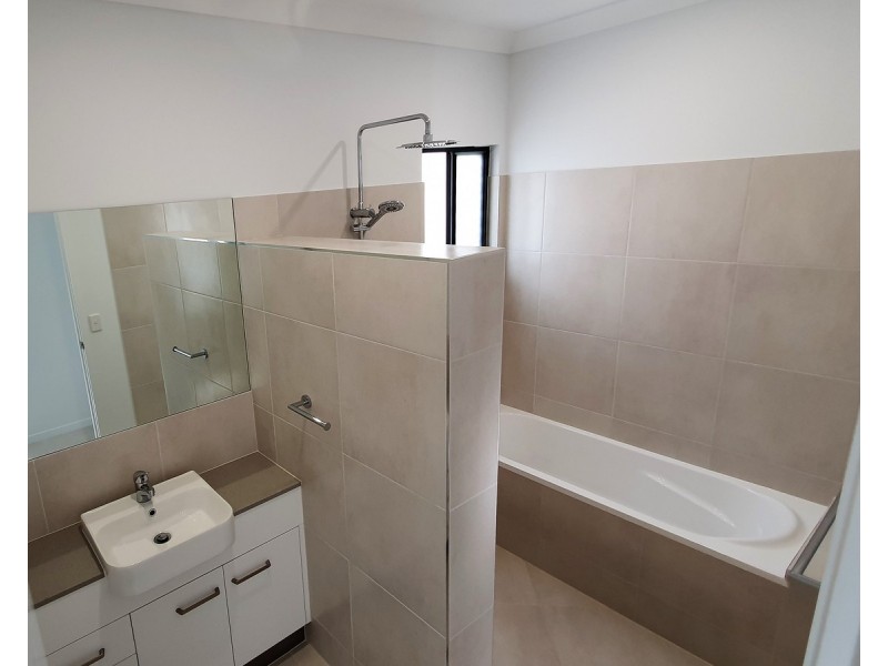 21 Antonio Drive, Mareeba QLD 4880