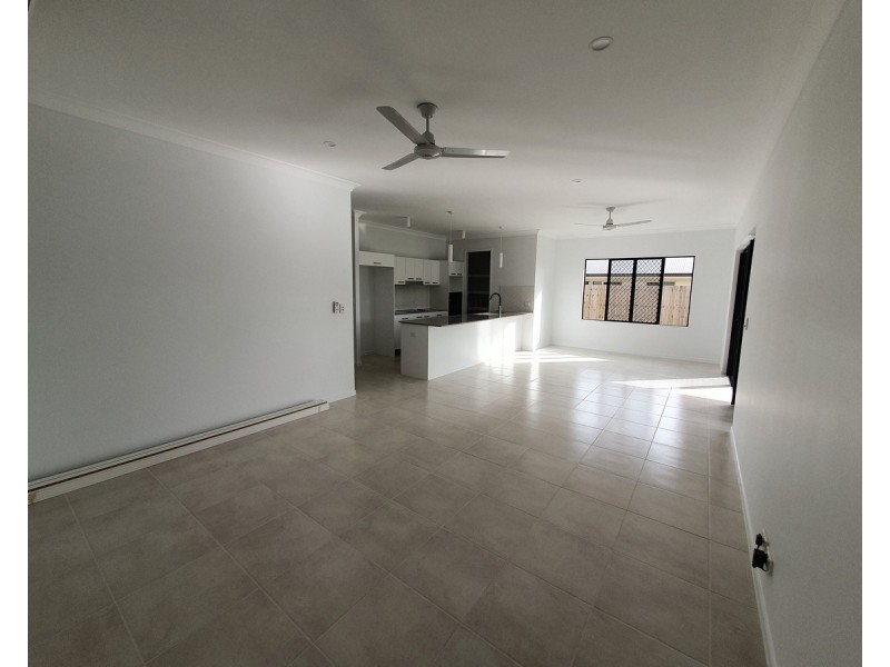21 Antonio Drive, Mareeba QLD 4880