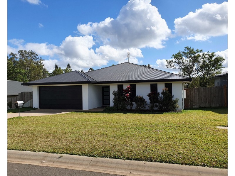 11 Antonio Drive, Mareeba QLD 4880