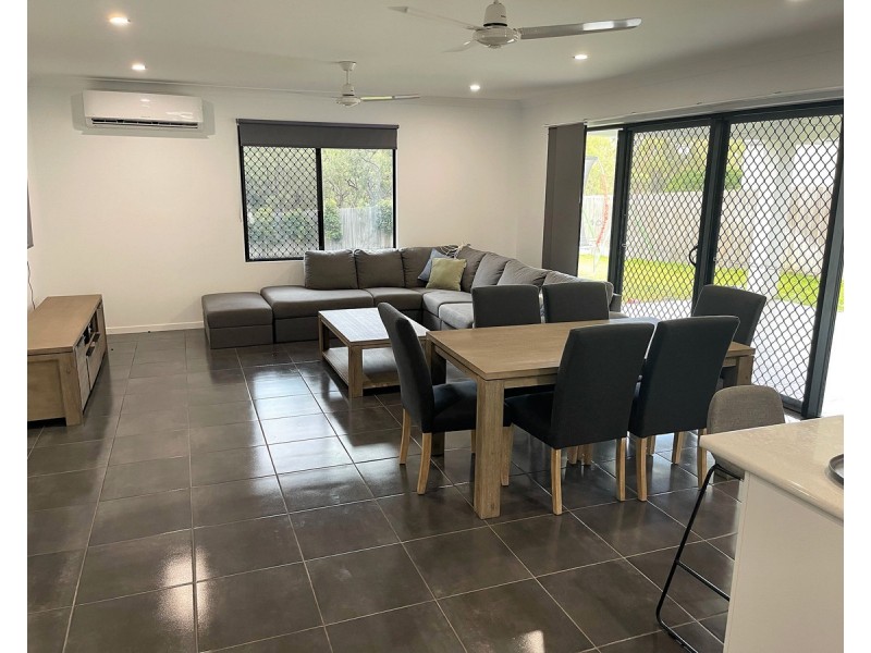 11 Antonio Drive, Mareeba QLD 4880