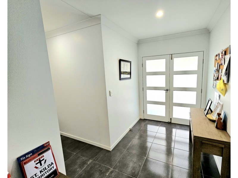 11 Antonio Drive, Mareeba QLD 4880