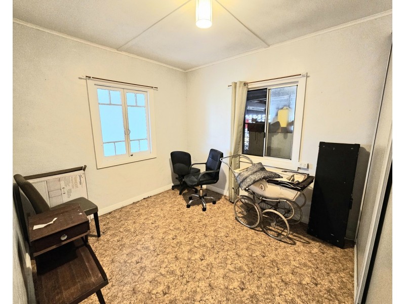 14-16 LAWSON Street, Tolga QLD 4882