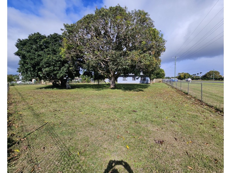 14-16 LAWSON Street, Tolga QLD 4882