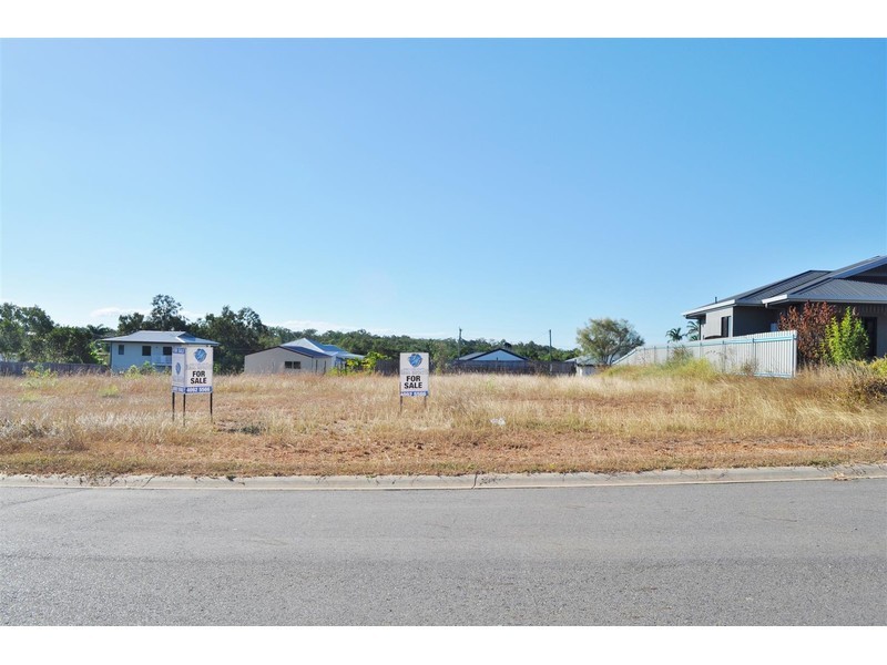 13 Damien Street, Mareeba QLD 4880