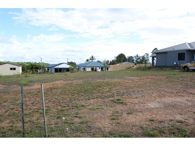 13 Damien Street, Mareeba QLD 4880