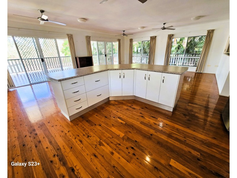 15 Walsh Street, Mareeba QLD 4880