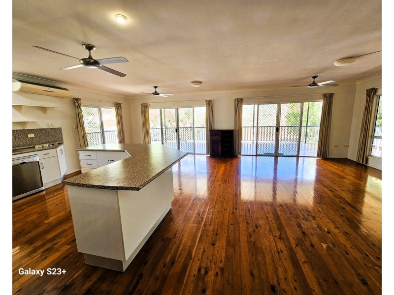 15 Walsh Street, Mareeba QLD 4880