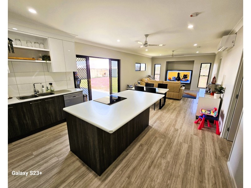 13 Sebastiano Close, Mareeba QLD 4880