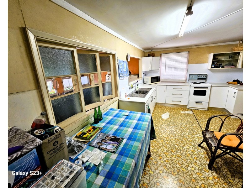 16 Herberton, Mareeba QLD 4880