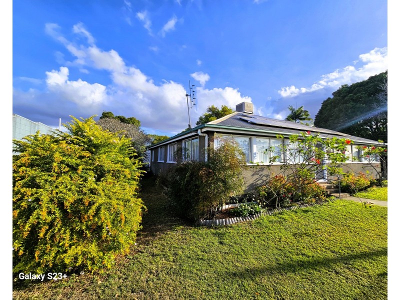 16 Herberton, Mareeba QLD 4880