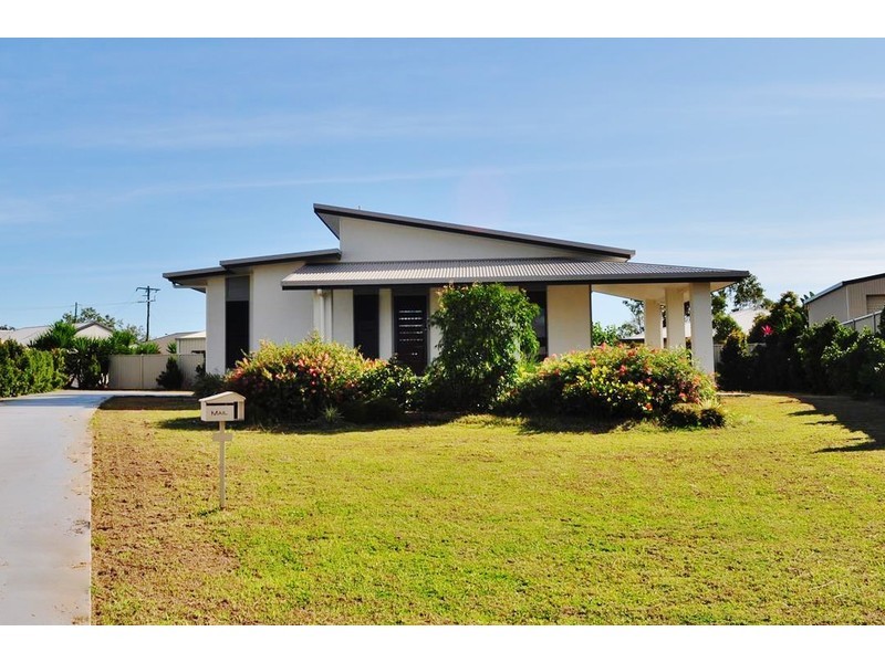 31 Mirrabook Avenue, Mareeba QLD 4880