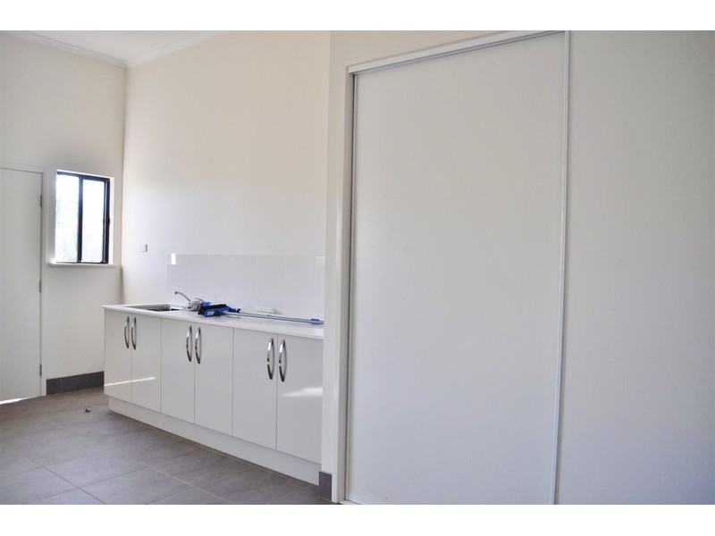 31 Mirrabook Avenue, Mareeba QLD 4880