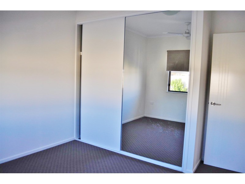 31 Mirrabook Avenue, Mareeba QLD 4880