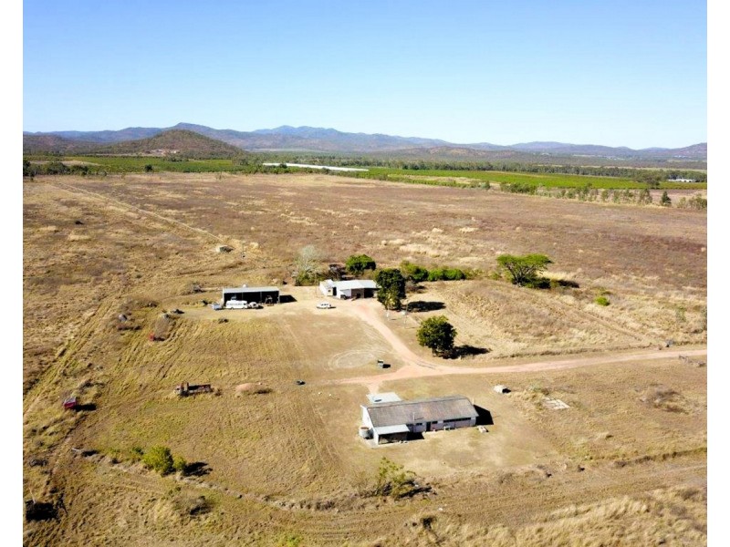 Parada, Mutchilba QLD 4872