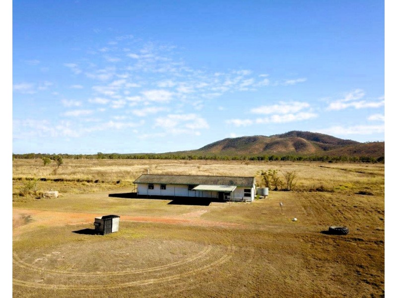 Parada, Mutchilba QLD 4872