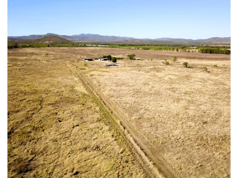 Parada, Mutchilba QLD 4872