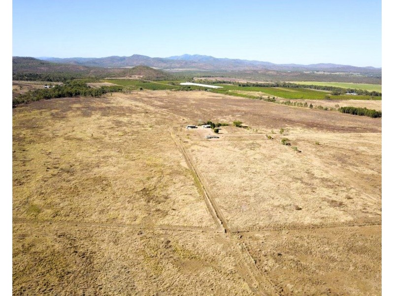 Parada, Mutchilba QLD 4872