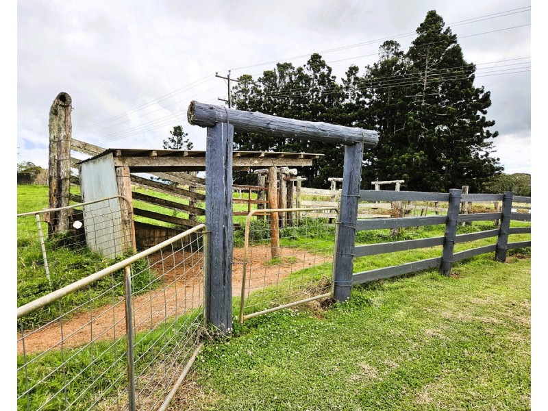 9695 Kennedy Highway, Upper Barron QLD 4883
