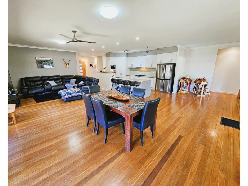 36 Storer Street, Atherton QLD 4883