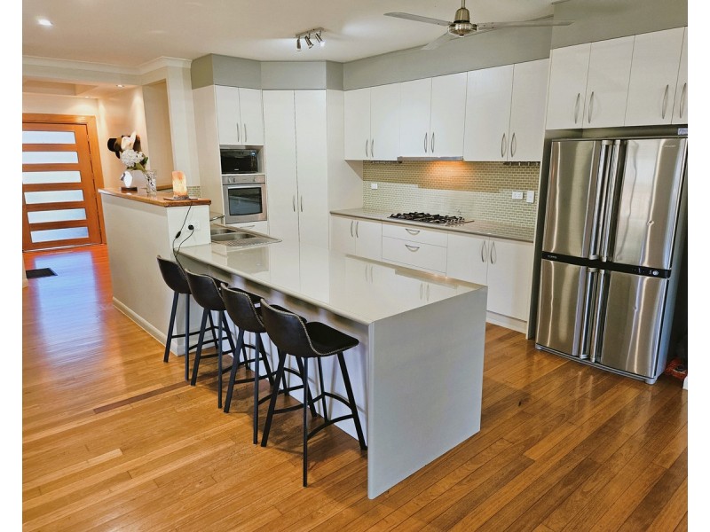 36 Storer Street, Atherton QLD 4883