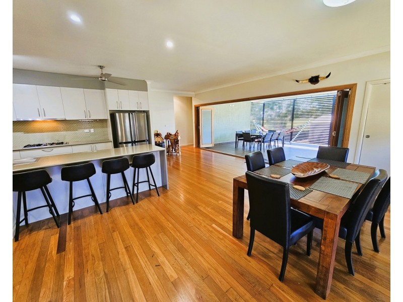 36 Storer Street, Atherton QLD 4883