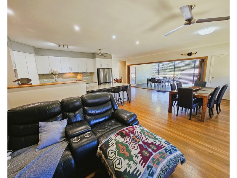 36 Storer Street, Atherton QLD 4883