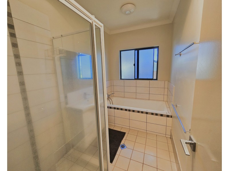 36 Storer Street, Atherton QLD 4883