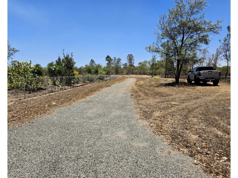 26 Emerald End Close, Mareeba QLD 4880