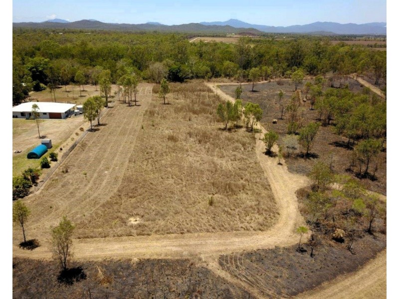 26 Emerald End Close, Mareeba QLD 4880