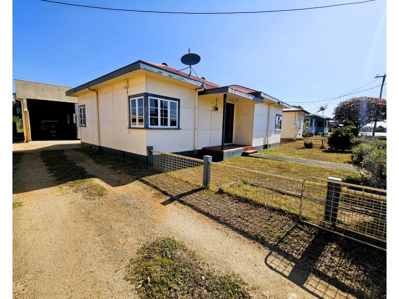 30 Basalt Street, Mareeba QLD 4880