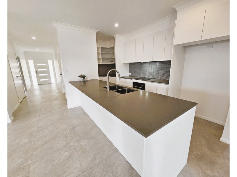 8 Pietro Court, Mareeba QLD 4880
