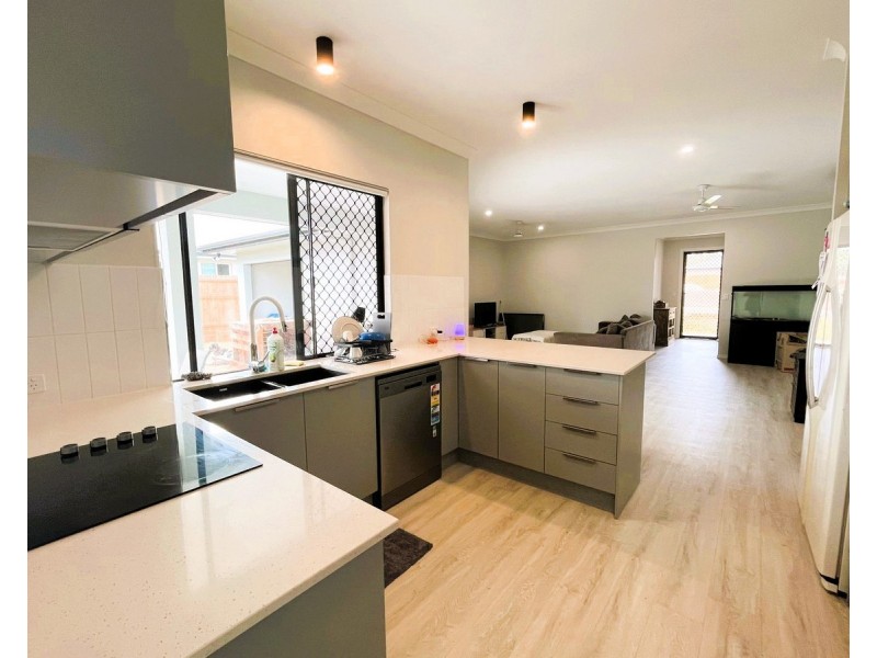 17 Antonio Drive, Mareeba QLD 4880