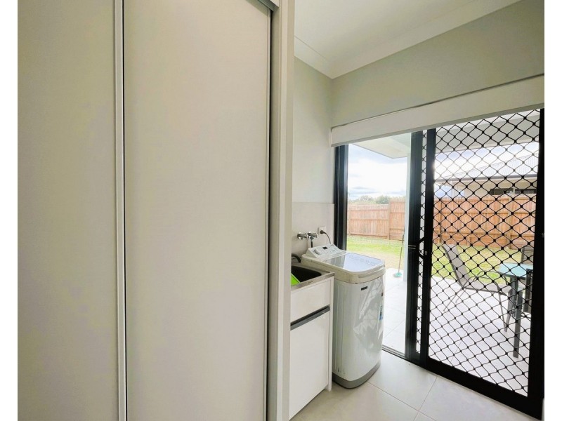 17 Antonio Drive, Mareeba QLD 4880