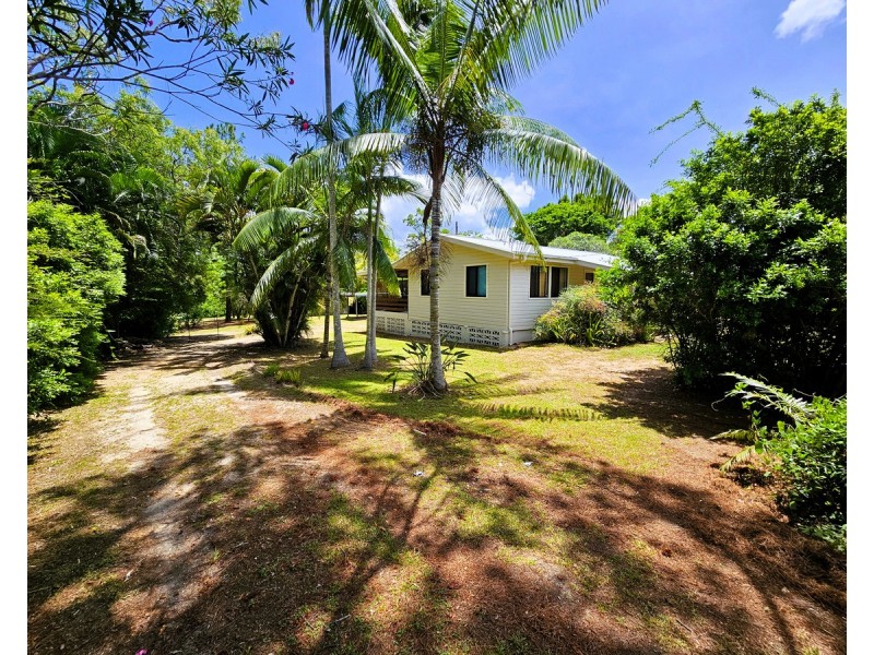 17 Walsh Street, Mareeba QLD 4880