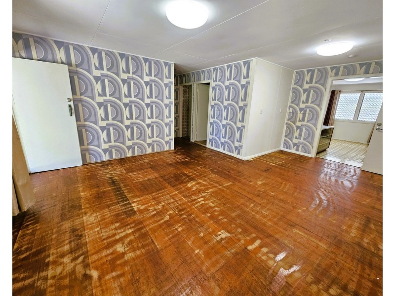 17 Walsh Street, Mareeba QLD 4880