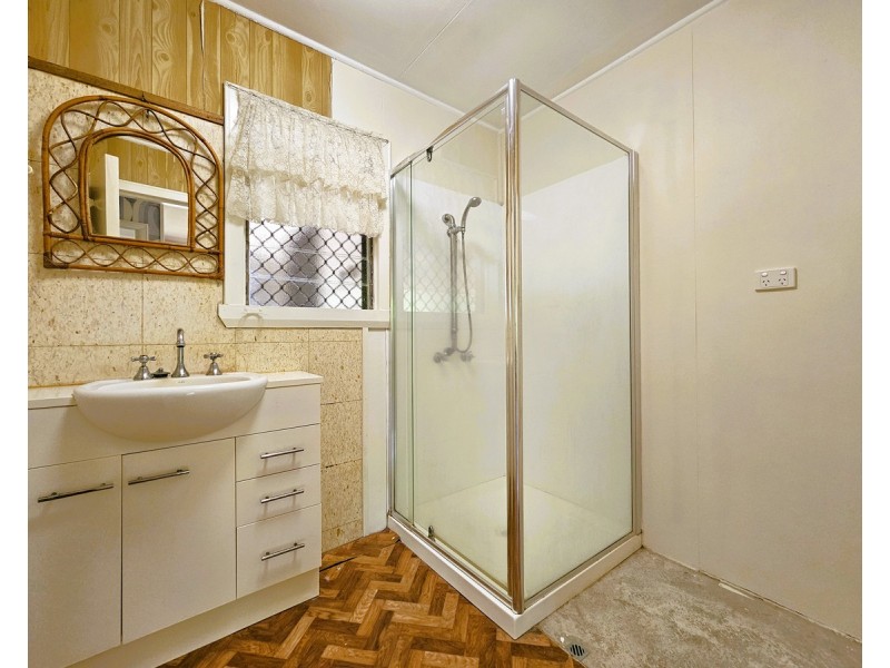 17 Walsh Street, Mareeba QLD 4880