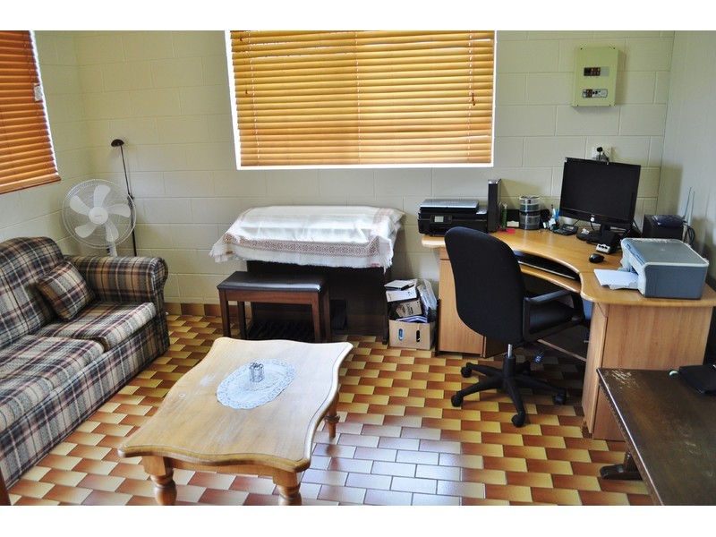 8 Myrteza Drive, Mareeba QLD 4880