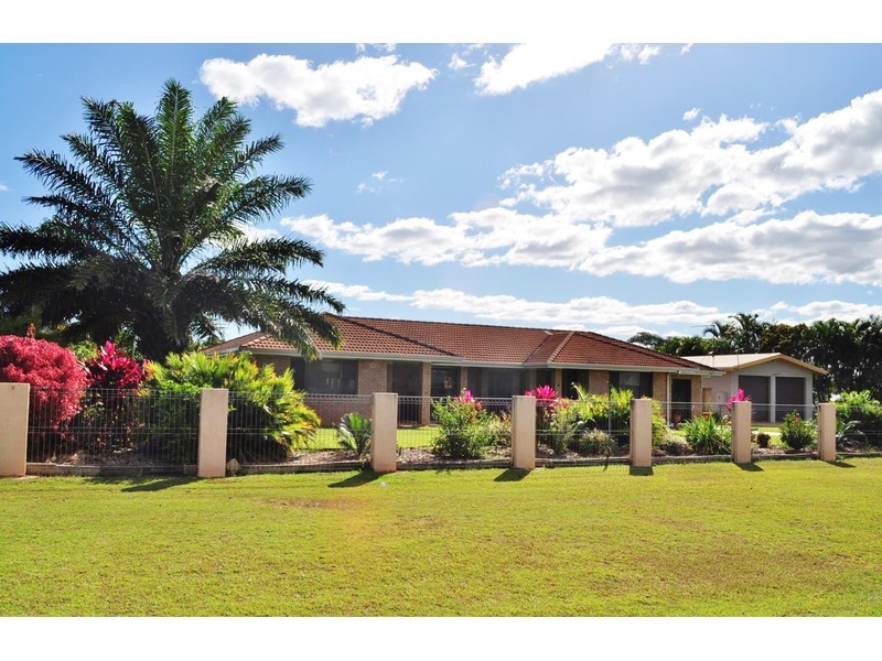 8 Myrteza Drive, Mareeba QLD 4880