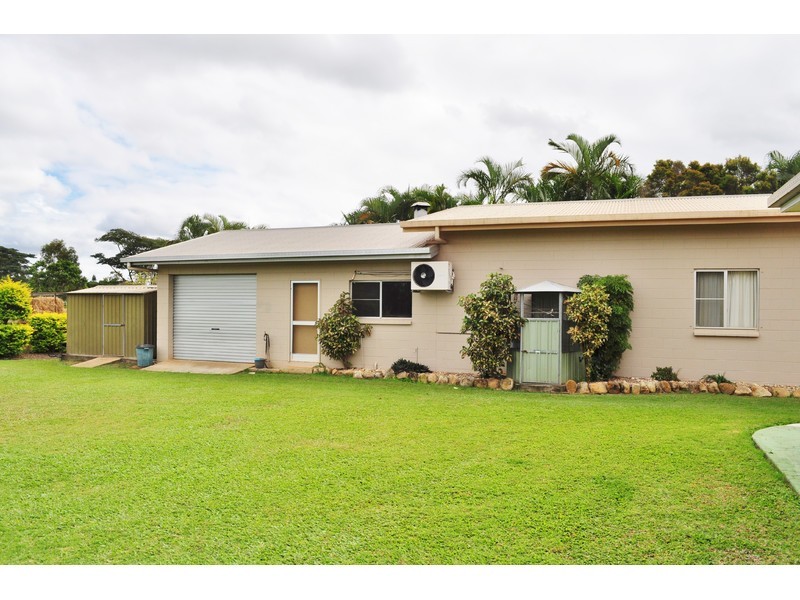 8 Myrteza Drive, Mareeba QLD 4880
