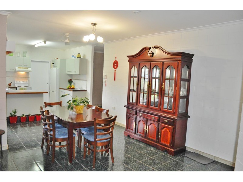 5 Clinton Close, Mareeba QLD 4880