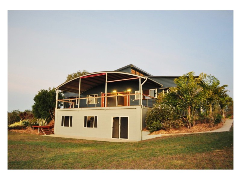 129 Coronet Drive, Mareeba QLD 4880