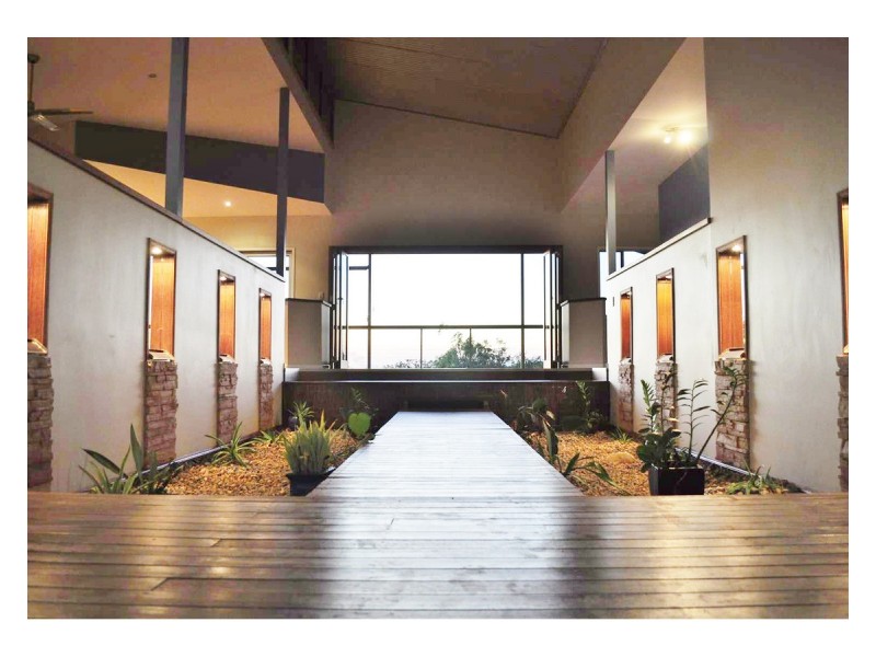 129 Coronet Drive, Mareeba QLD 4880