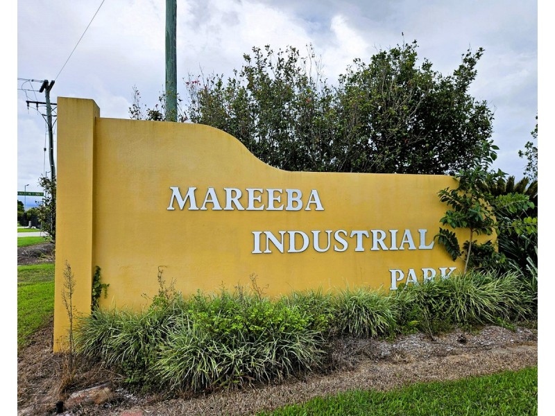 8 Effley Street, Mareeba QLD 4880