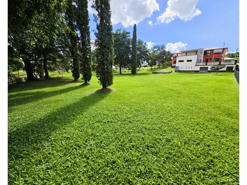 50 Mason Street, Mareeba QLD 4880